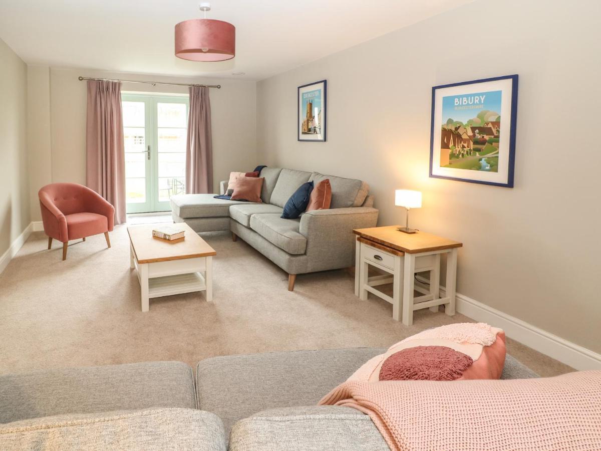 9 Windrush Heights Villa Burford Bagian luar foto