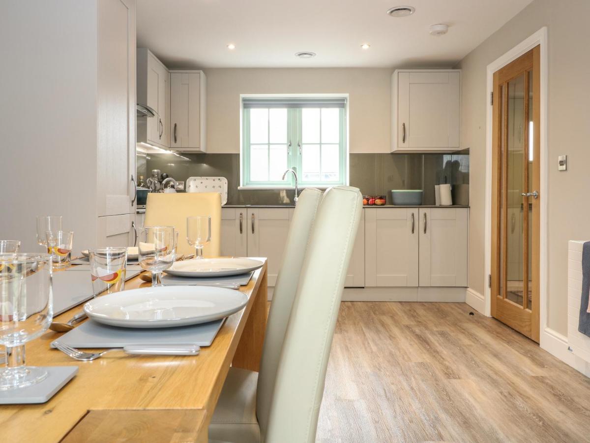 9 Windrush Heights Villa Burford Bagian luar foto