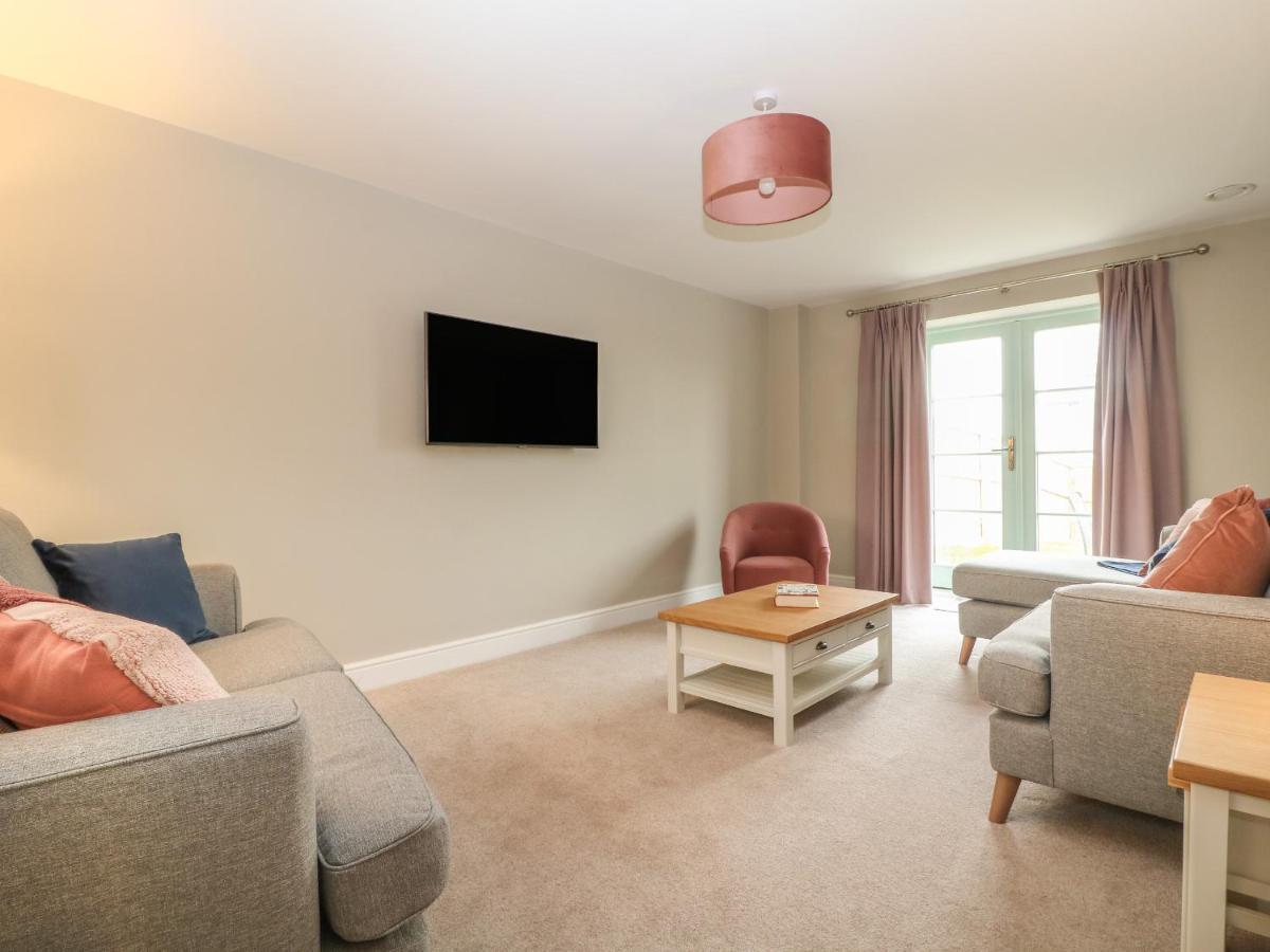 9 Windrush Heights Villa Burford Bagian luar foto