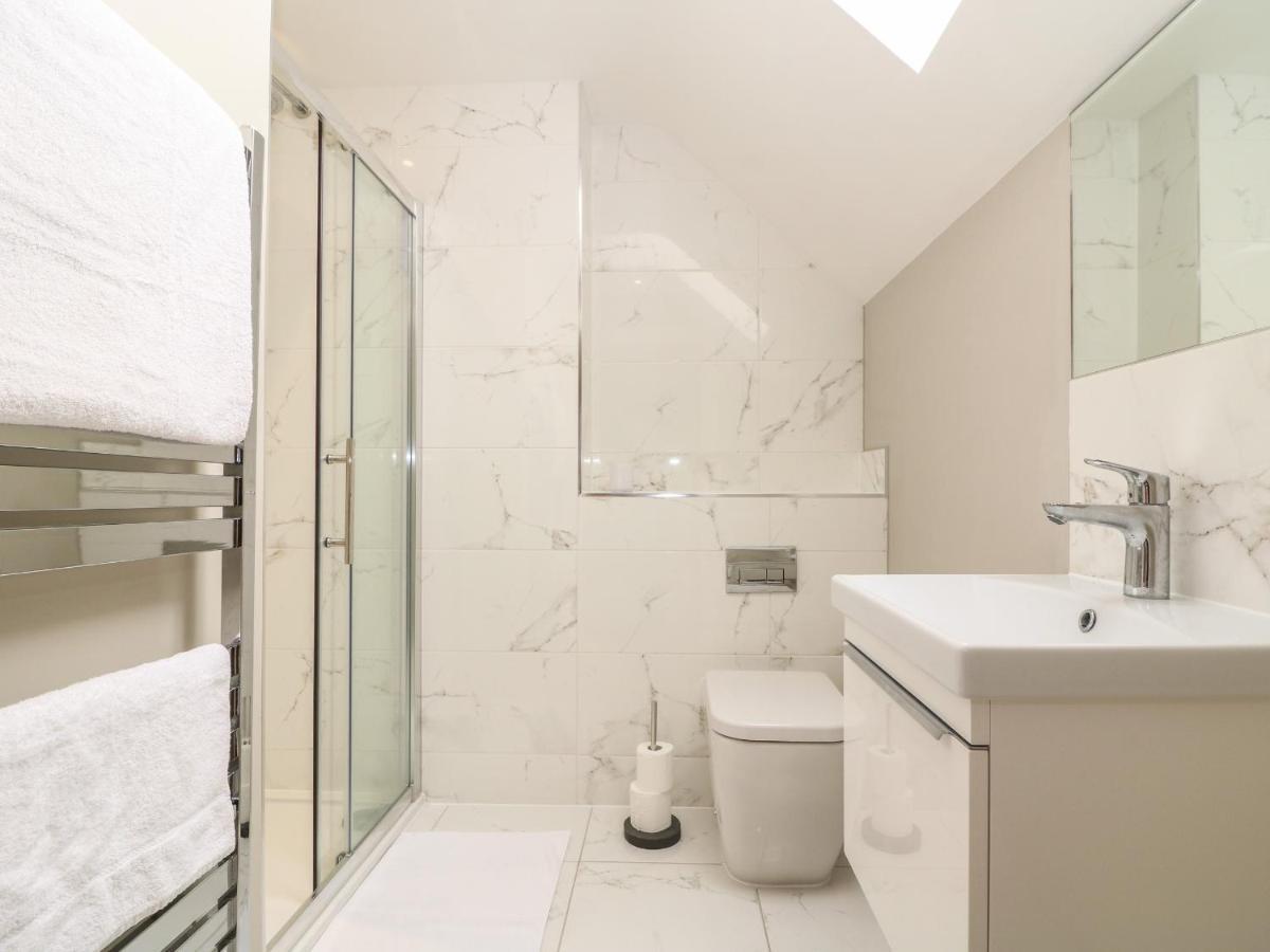 9 Windrush Heights Villa Burford Bagian luar foto